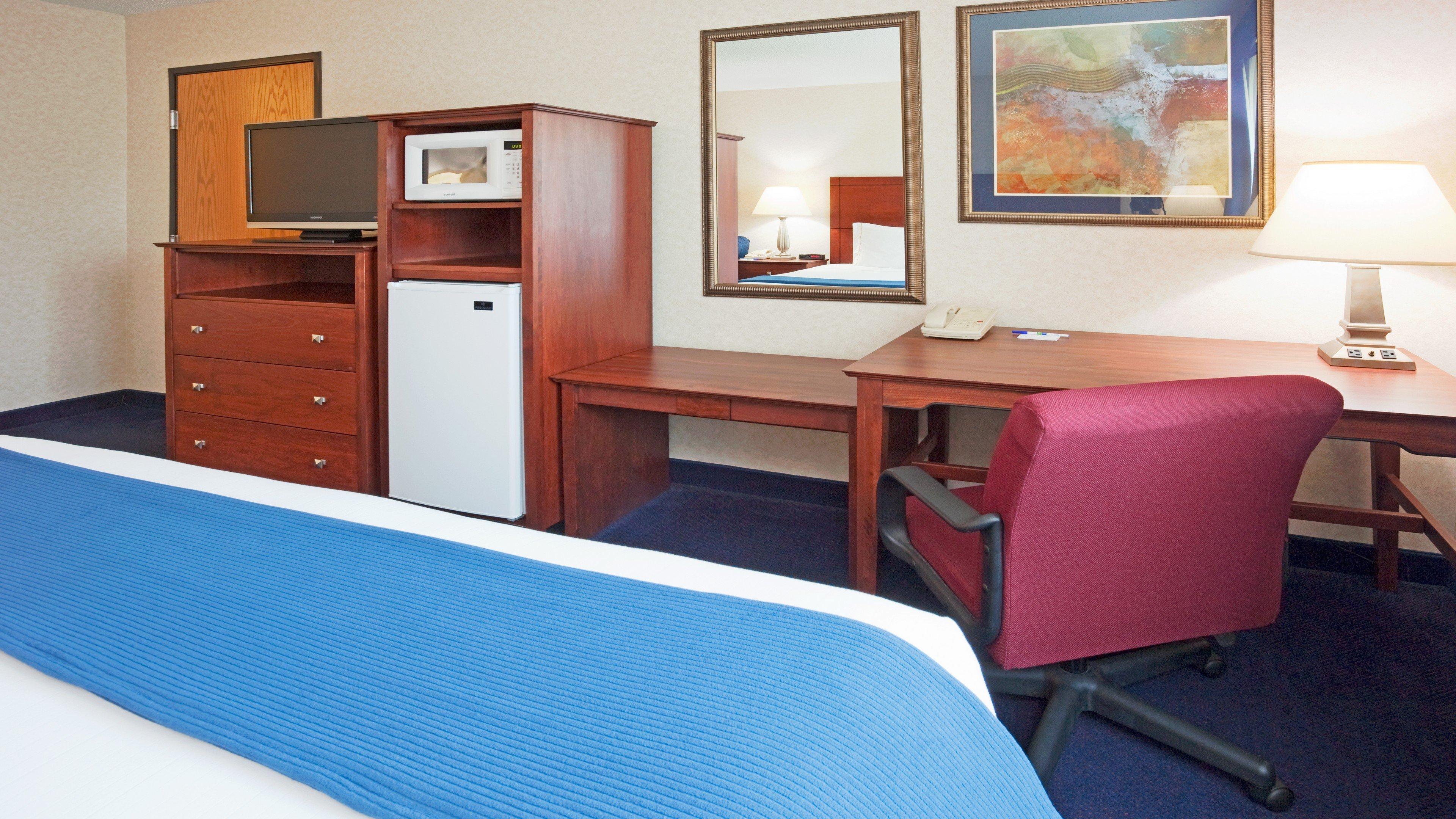 Holiday Inn Express Deforest By Ihg Εξωτερικό φωτογραφία
